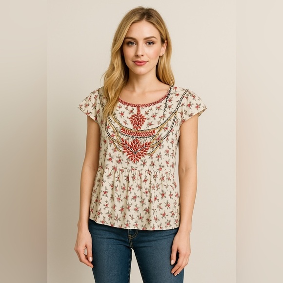 Vineet Bahl Tops - NWT Vineet Bahl Embroidered Blouse Size XL Color Cream Red